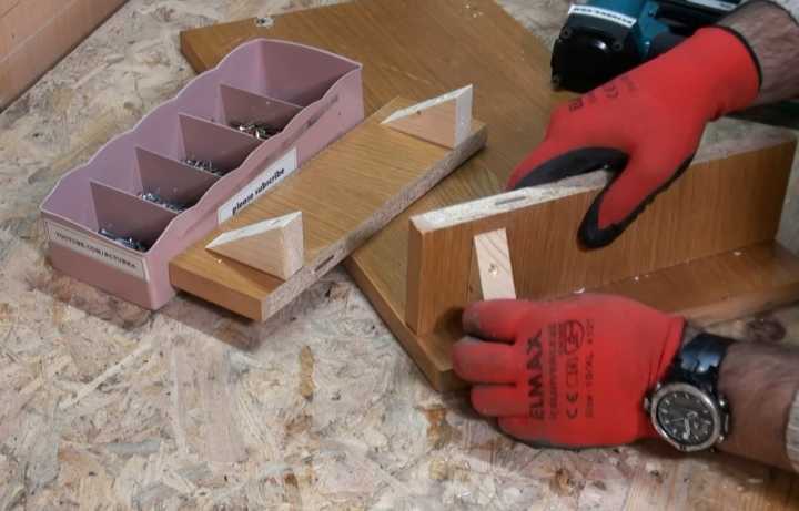 Jigsaw Cutting Station Homemade DIY Jigsaw Guide
